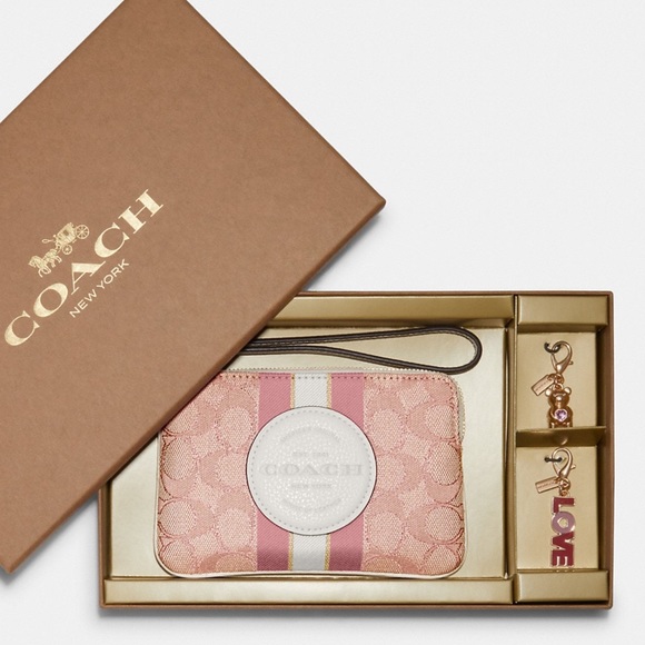 NWT COACH C7444 Boxed Dempsey Corner Zip Jacquard With Coach Patch Stripe - Picture 14 of 14